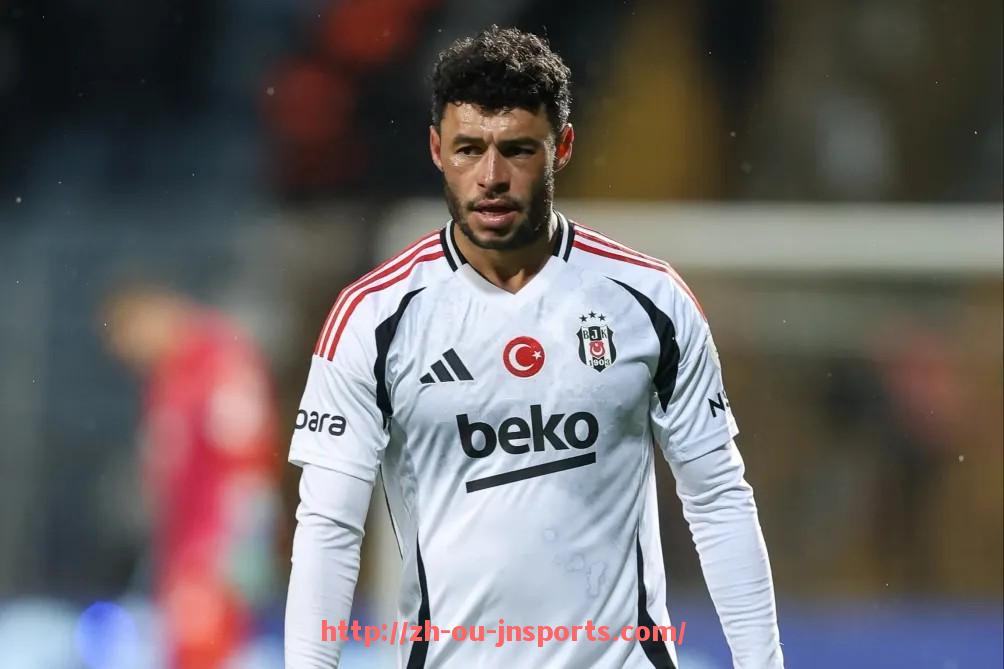 JN江南体育-西甲联赛17赛季33轮赛事 回放与结果分析