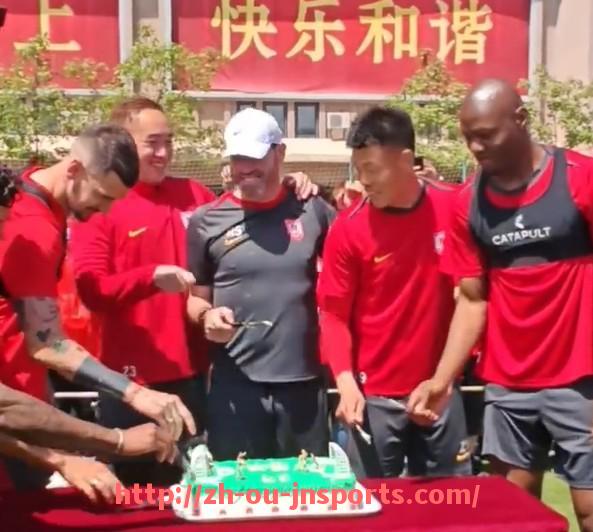 JN江南体育-2024年NBA罚球规则微调对比赛节奏的影响初步体现